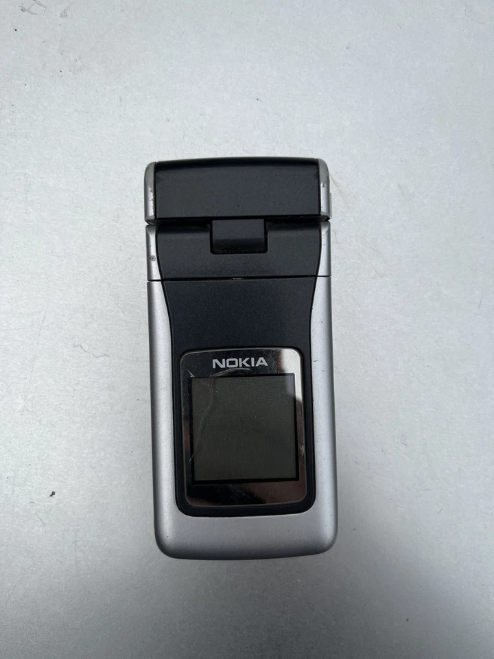 Nokia N90 3G Symbian OS 8 31 MB Unlocked 3G smartphone mobile cell phone - Image 2 of 4