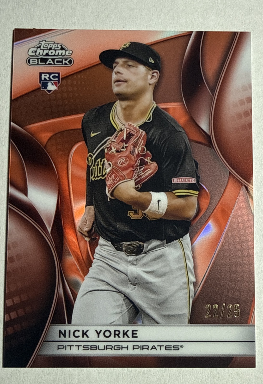2025 Topps Chrome Black - Nick Yorke #138 Orange Refractor 22/25 (RC)
