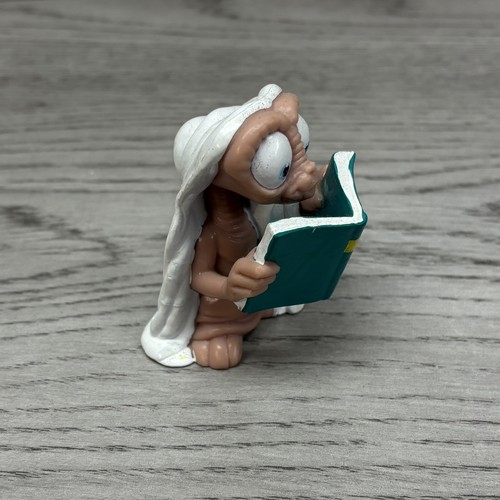 Vintage 1988 E.T. The Extra-Terrestrial PVC Figure Bedtime Stories Toy Movie - Picture 6 of 9