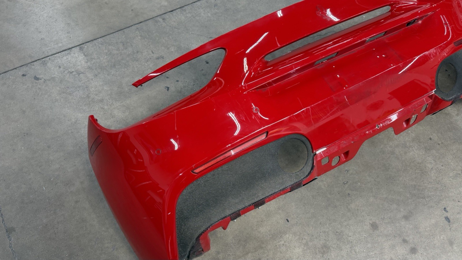Ferrari 488 GTB Spider Rear Bumper Cover 86637900 OEM *Damaged*