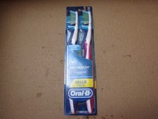 ONE NEW 2 PACK ORAL B PRO HEALTH SOFT TOOTHBRUSHES 2010