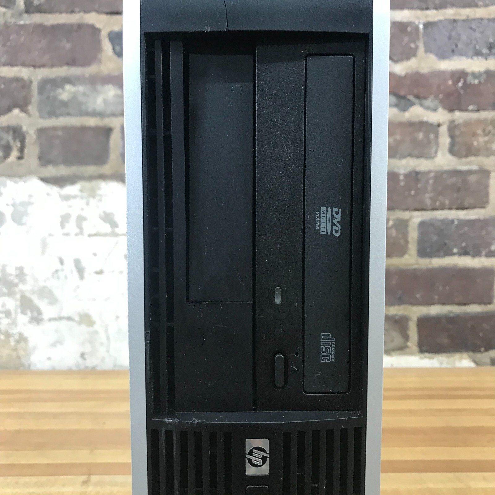 HP Compaq SFF PC Core 2 3.00GHz 4GB RAM 500GB HDD (Windows 7 Pro 32-Bit)