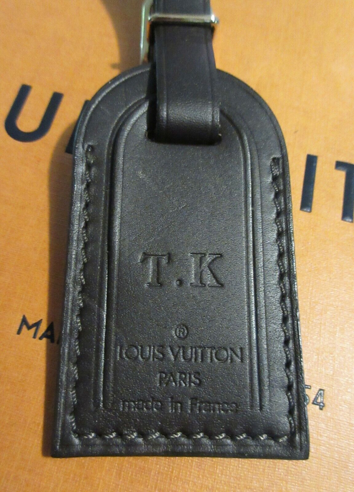 Louis Vuitton Small Dark Brown Leather Luggage Tag w/ brass hardware   T.K Stamp