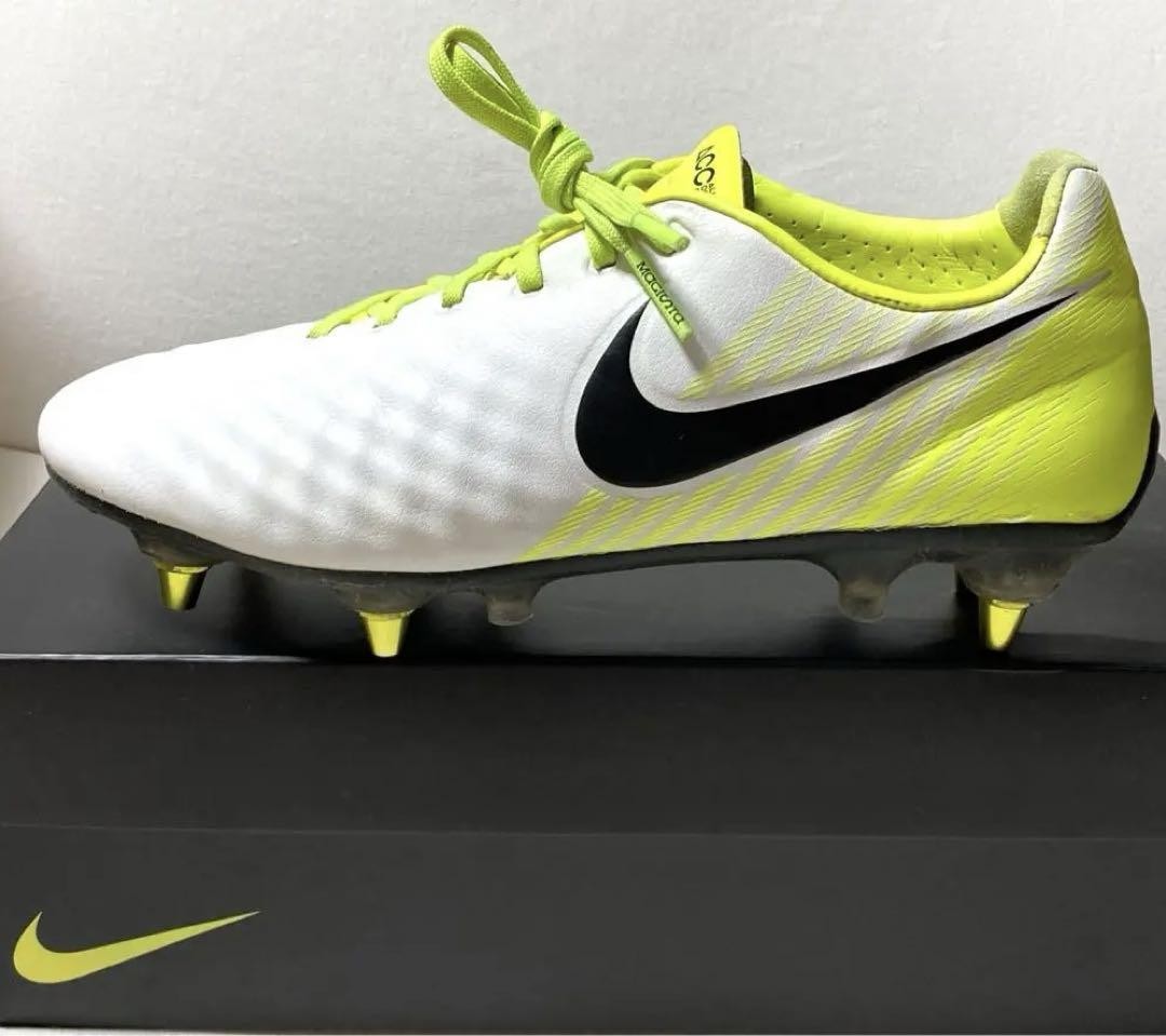 【未使用•タグ付き】 Nike サッカースパイク magista opusⅡ NIKE Magista Opus Ⅱ FG 27.5cm - メルカリ