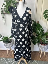 Dancing Leopard Spot Print Wrap Dress – Brand New with Tags – Size M