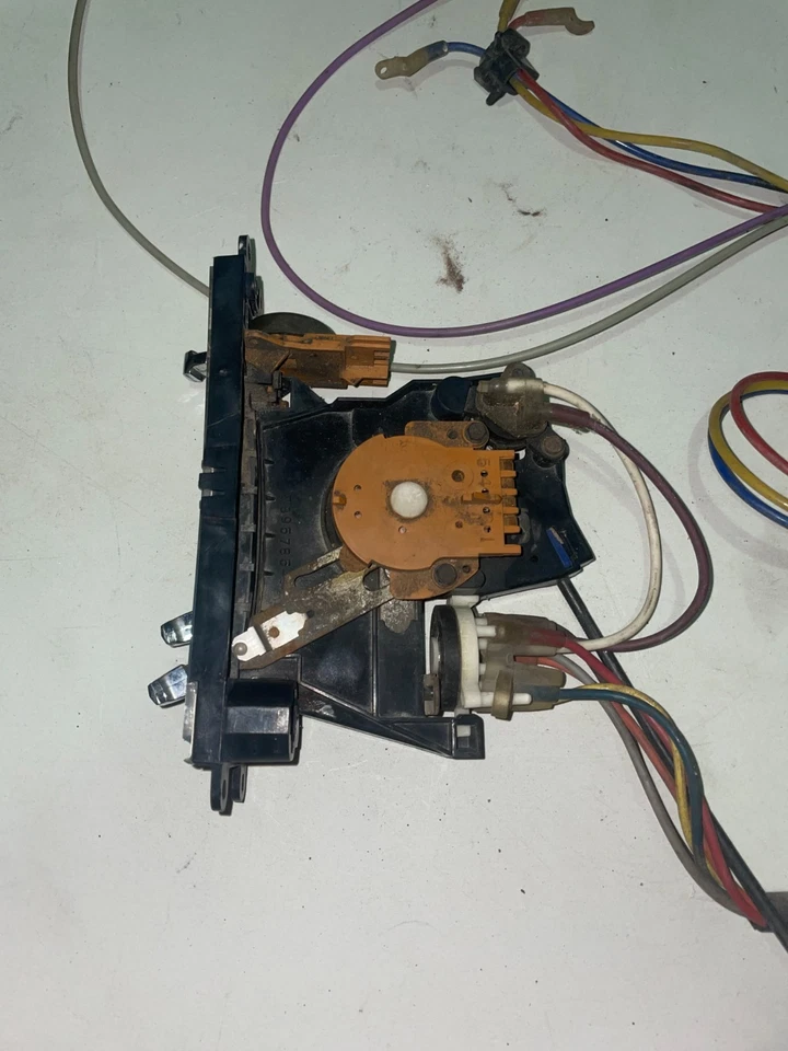1970s 1980s GM Buick Chevrolet HVAC Climate Temperature Control Unit 78957859 - Image 3 of 4