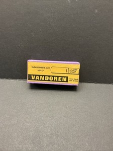 Vintage Vandoren 3.5/4 Eb Alto Saxophone Reeds 10-Pack