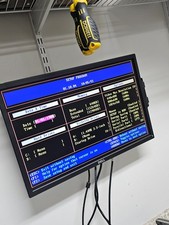 Retro TANDY 3100 MODEL 10 VINTAGE DESKTOP - POWERS  POSTS / Missing Front Face