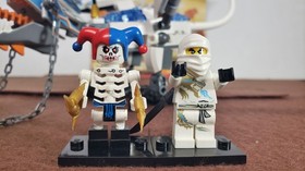 Lego Ninjago #2260 Ice Dragon Attack 2011 Complete with Minifigs & Manual Nice!