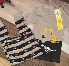 Old Navy Dinosaur Skull Pajama Set size 3T