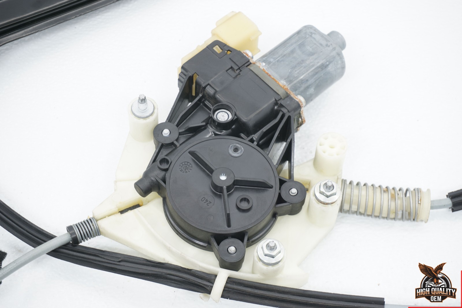 2014 - 2020 MASERATI GHIBLI OEM FRONT LEFT SIDE DOOR WINDOW REGULATOR & MOTOR
