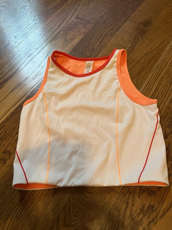 Zyia Girls Activewear Crop Shirt Size 12-14….preowned