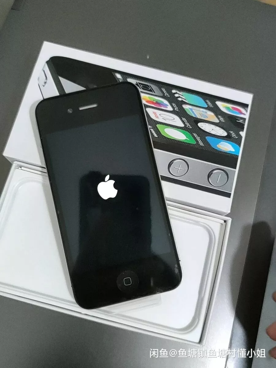 Unlocked Original Apple iPhone 4 Cell Phones 8/16/32/GB ROM 5MP Camera IOS 7
