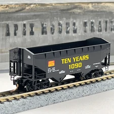 Micro-Trains N Scale 90020 MTL 10th Anniversary Twin Bay Offset Hopper 1090