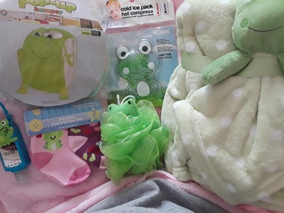 frog themed baby stuff