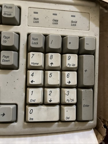 Vintage Mitsumi Keyboard KPQ-E99ZC-13 - Picture 6 of 9