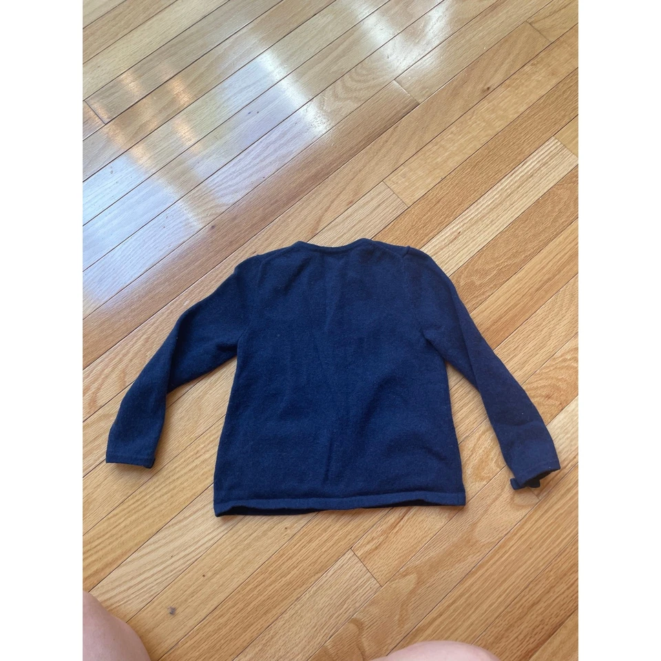 Cárdigan Ralph Lauren de cachemir con borde de lazo para niña 4T azul marino Foto 2 de 4