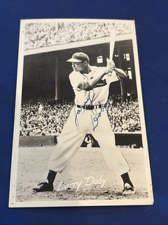 1950’s BASEBALL SIGNED LARRY DOBY (HOF) GLOSSY 5 1/2 X 3 1/2 INDIANS POSTCARD