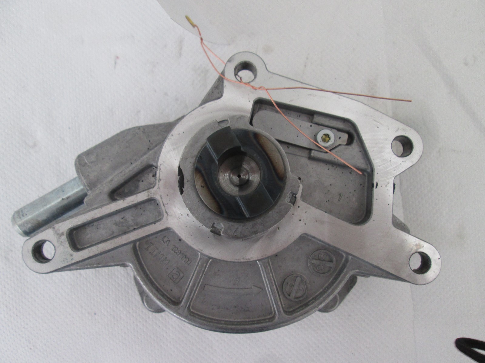 MercedesBenz OM642 Vacuum Pump A6422300065 as Good as New 29km eBay