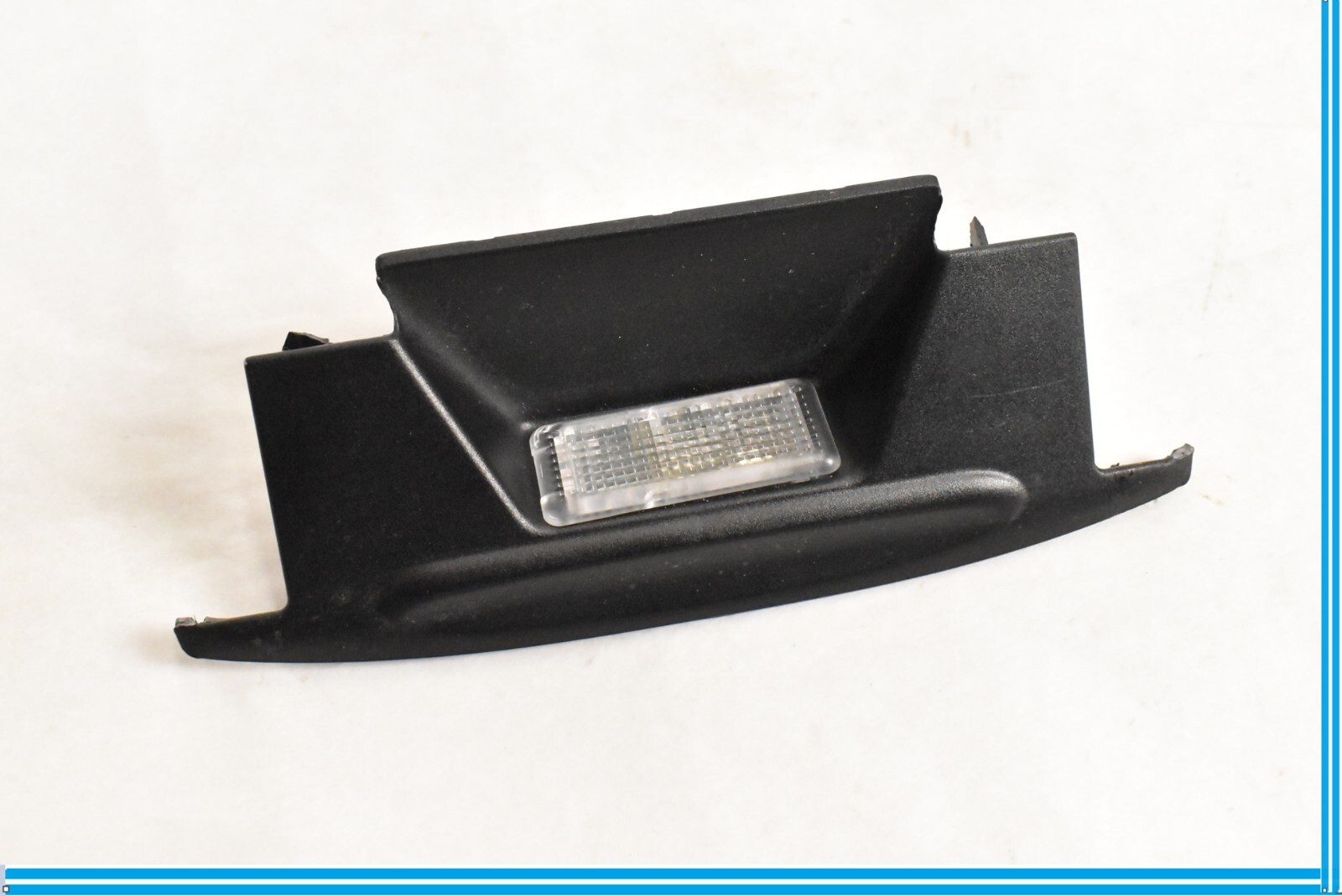 20032006 20082018 PORSCHE CAYENNE Interior Light 6L0947565 eBay