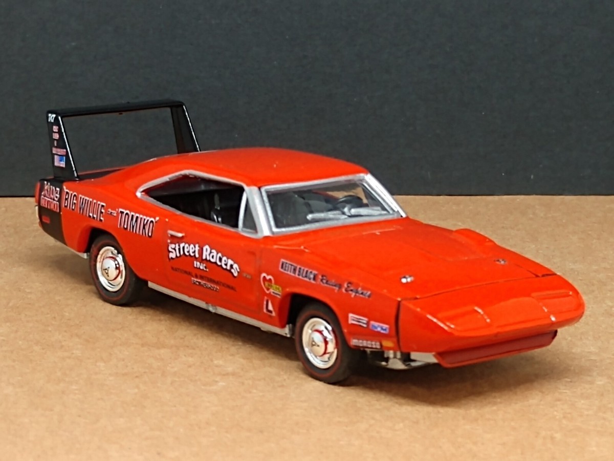 1969 Dodge Charger Daytona Big Willie Robinson 1:64 Limited Street