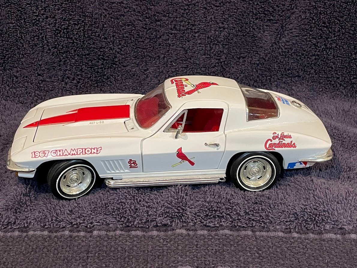 ダイキャスト　1967 KO-MOTION CORVETTE 1/18 レア ダイキャスト 1967 KO-MOTION CORVETTE 1/18 レア