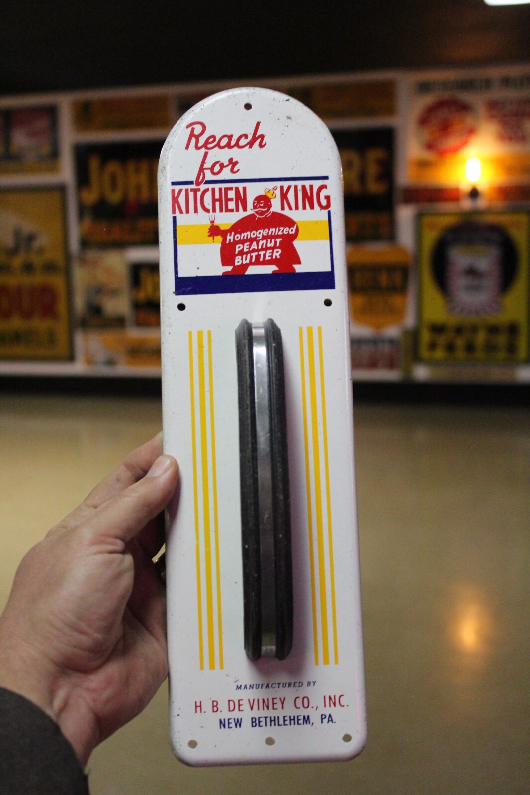 RARE 1950s KITCHEN KING PEANUT BUTTER PIN STRIPE METAL BAKELITE DOOR PULL SIGN eBay