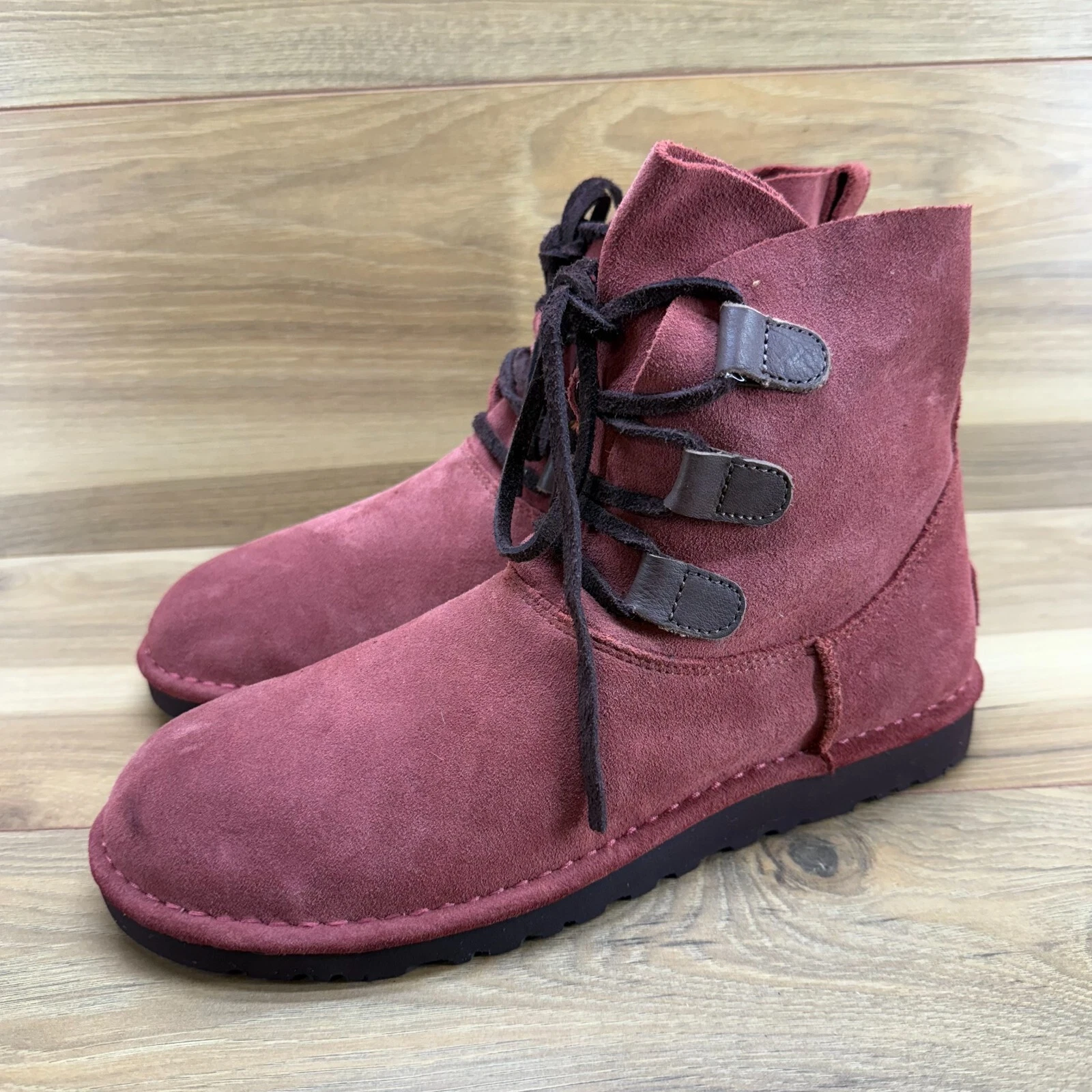 Stivali donna UGG Elvi taglia 10 rossi scamosciati alla caviglia stringati