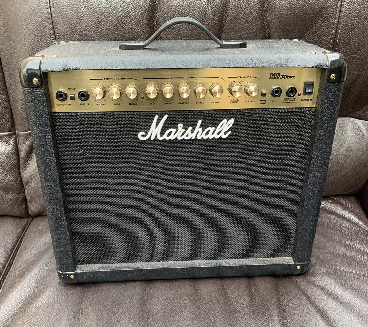  Marshall Amps Amplificador combinado de guitarra (M-MG30GFX-U)  : Instrumentos Musicales