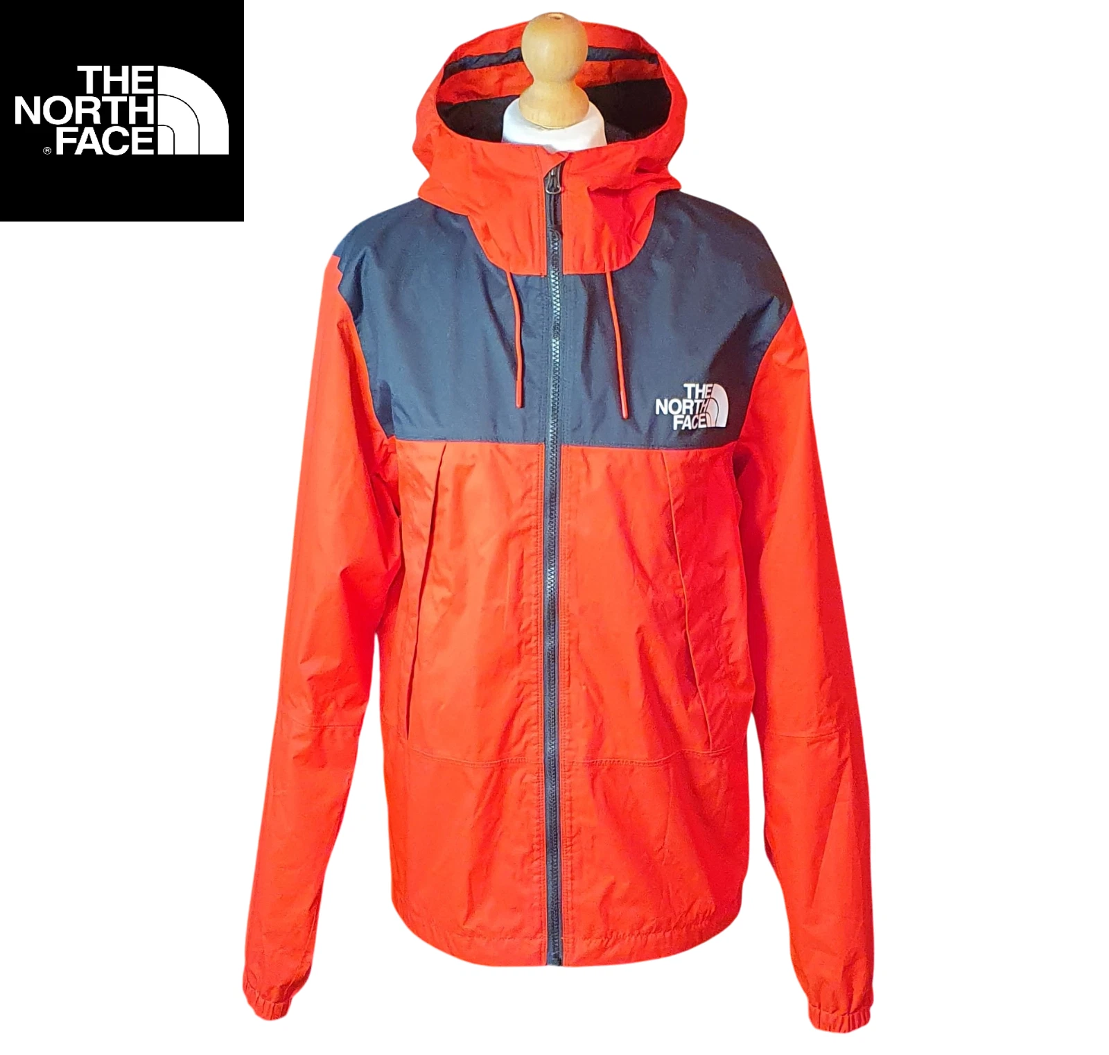 The North Face Men's Mountain Quest Dryvent Hiking Jacket Red Size S Waterproof
