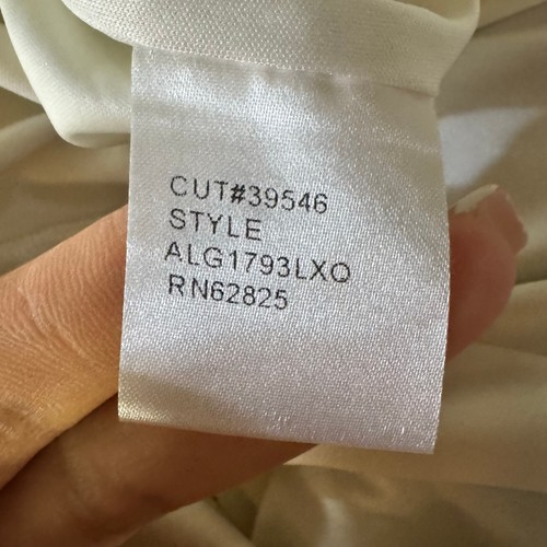 Tadashi Shoji KREPPKLEID U-BOOT-AUSSCHNITT MIT METALLISCHEM PAILLETTE-DETAIL Größe 14Q - Bild 9 von 10