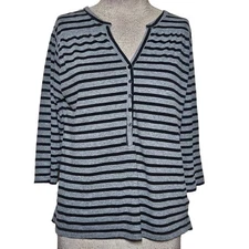 Bongo Gray Striped V Neck Tee Size Large 