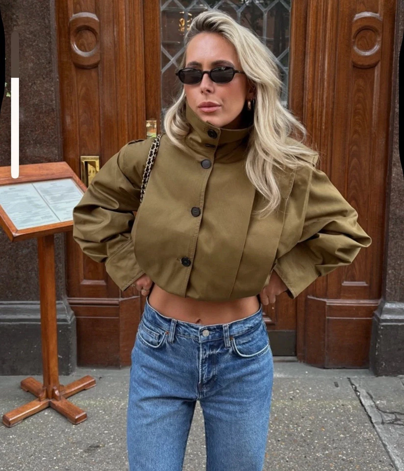 JAQUETA PLISSADA VERDE OLIVA COLEÇÃO SS25 ZW ZARA WOMAN NOVA COM ETIQUETAS 3194/545/515 M  - Imagem 3 de 4