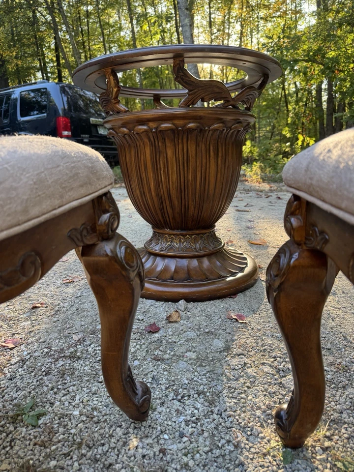 Gorgeous Antique Round Solid Wood Pedestal Base With Beautiful Claw Foot Chairs. - Image 3 of 4