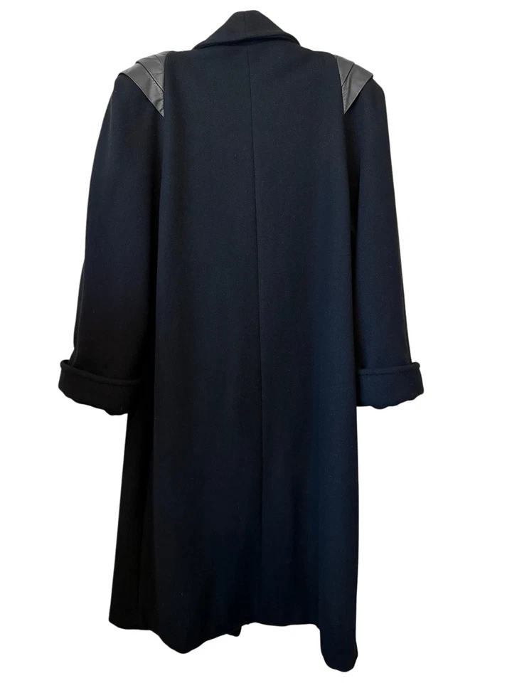 Vtg Jofeld X Forstmann Black Wool/Leather Trim Old Money, Elegant, Goth Coat SzM - Image 2 of 4