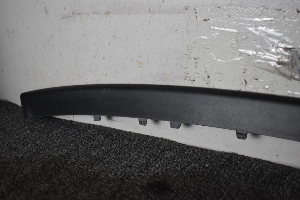 2011-2013 PORSCHE CAYENNE FAIXA DE GRADE CENTRAL FRONTAL FABRICANTE DE EQUIPAMENTO ORIGINAL - Imagem 2 de 4