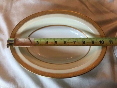Royal Worcester DIANA CREAM Pattern 10'' Oval Vegetable Bowl
