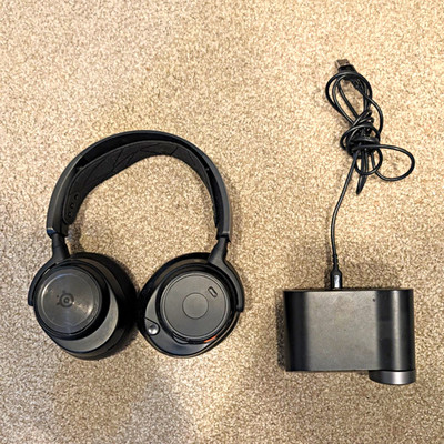 SteelSeries Arctis Nova Pro Wireless 2.4GHz Over-Ear Headset w/ Base Black