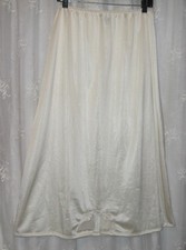 NEW 3X HEAVENLY SHAPEWEAR EMBROIDERED GLOSSY IVORY SILKY SATIN HALF SLIP 