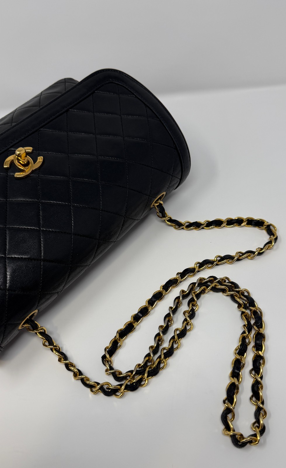 Vintage Chanel Black Lambskin Medium Half Flap Bag Gold HW 1989-1991 w/Wallet thumbnail 6