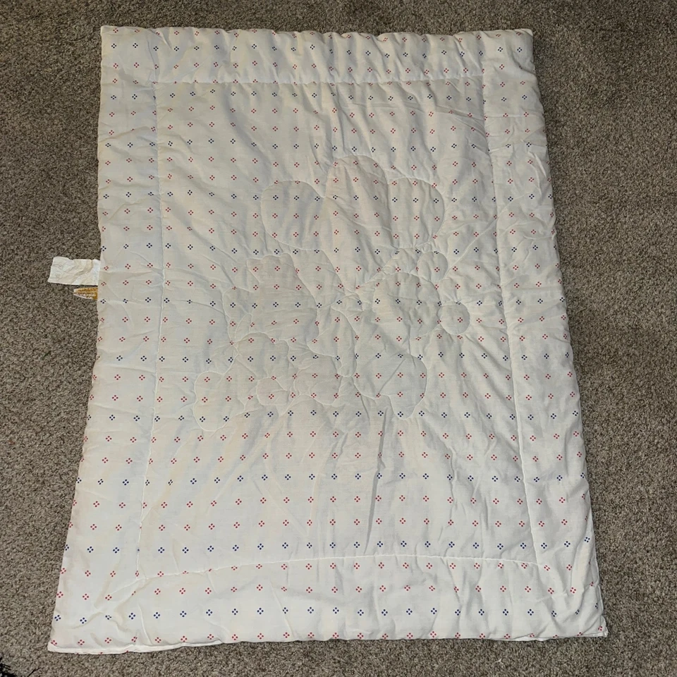 Vintage 1984 Disney Mickey Mouse Minnie Pluto Crib Blanket Quilt PRIMARY COLORS - Image 4 of 4