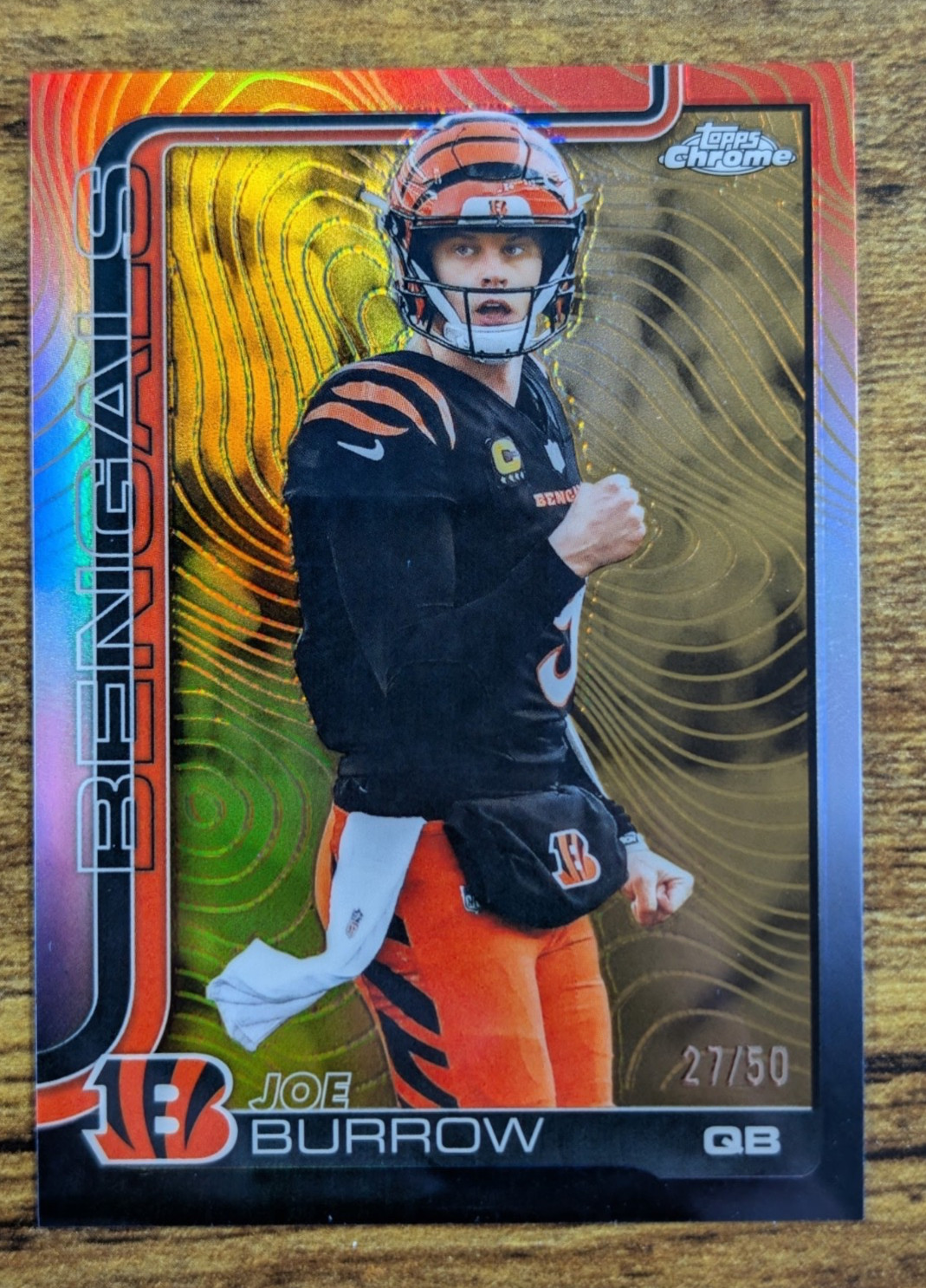 2025 Topps Chrome Football NFL Joe Burrow Etch Parallel Gold Refractor #27/50