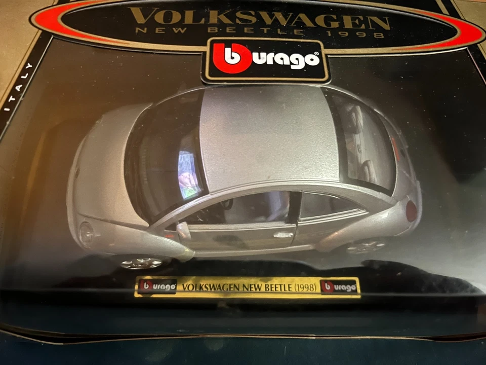 Bburago Scale 1:24 Volkswagen Beetle 1998 - Image 2 of 4