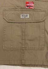 Wrangler Relaxed Fit Men's Cargo Shorts Size 38 Khaki Tech Pocket New