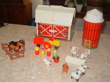 Fisher Price, Little People Family Farm Play Set, silo,  1967 , Family ANTIQUE