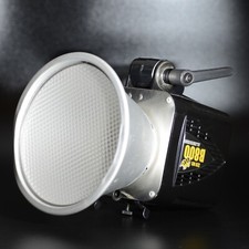 Paul C. Buff AlienBee B800 Studio Light and 9 Impact Stand