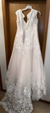 wedding dresses plus size 18