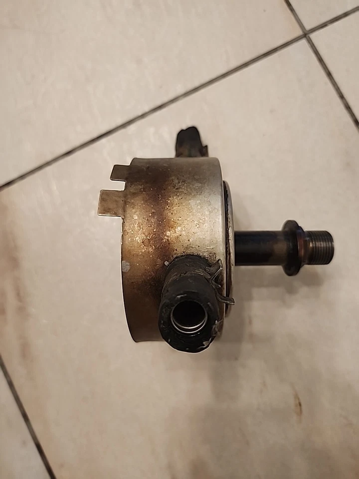 Enfriador de aceite de motor V6 Nissan Pathfinder Xterra Frontier 2005-2012 OEM 4,0 L Foto 4 de 4