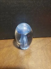DYNASTY GALLERY GLASS BLUE Ocean JELLYFISH PAPER WEIGHT. 3" Egg Shape