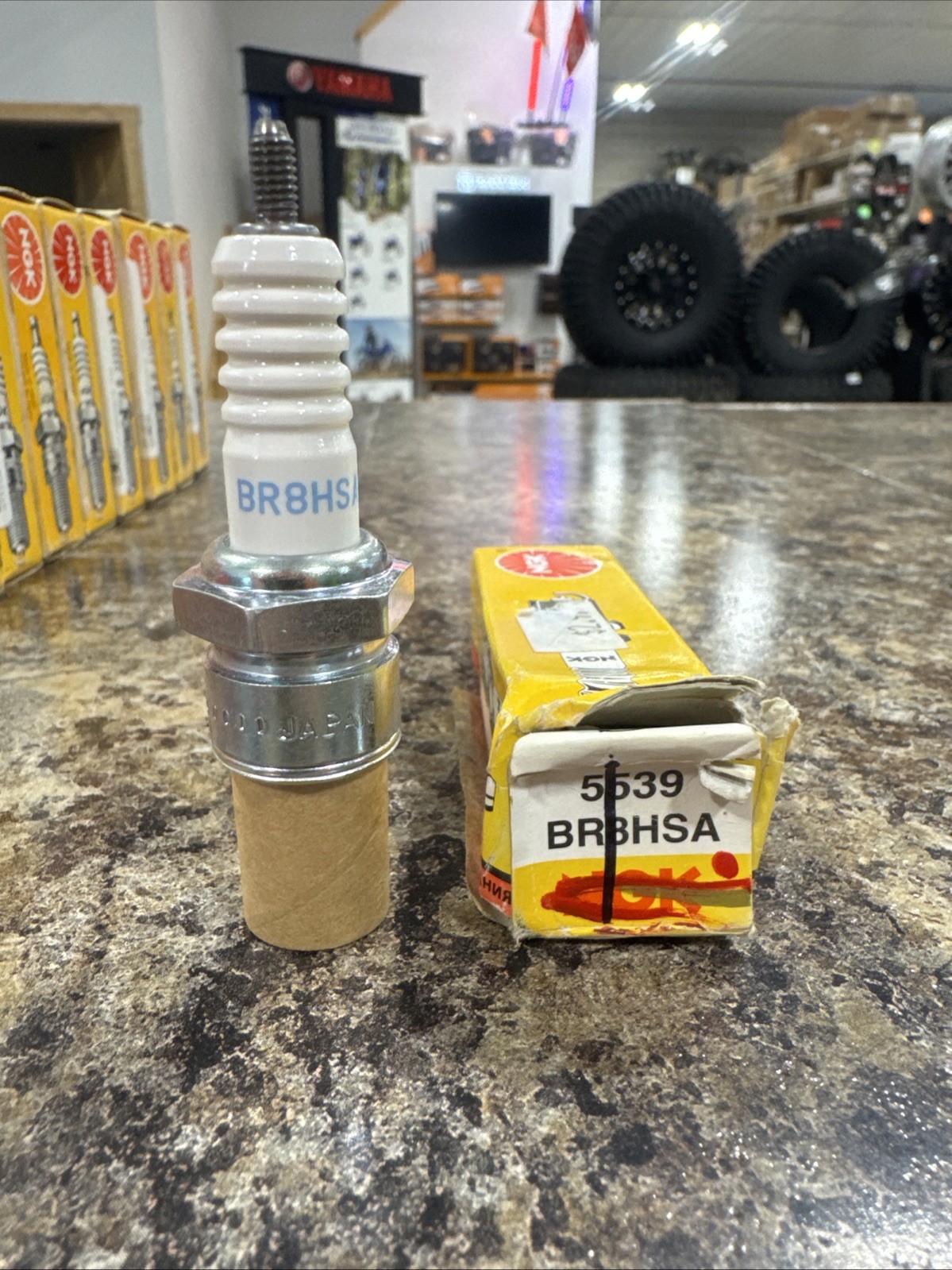 NGK - 5539 - Spark Plug, Standard